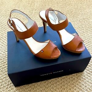 Ladies Beige Sandals